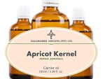 Discover the beauty secret of Apricot Kernel Oil. Ideal for dehydrated, sensitive skin, it soothes inflammation and leaves your skin feeling amazing.