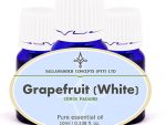 Grapefruit White essential oil helps with digestion, skin problems and boosts the immune system by helping to clear toxins from the lymph system.